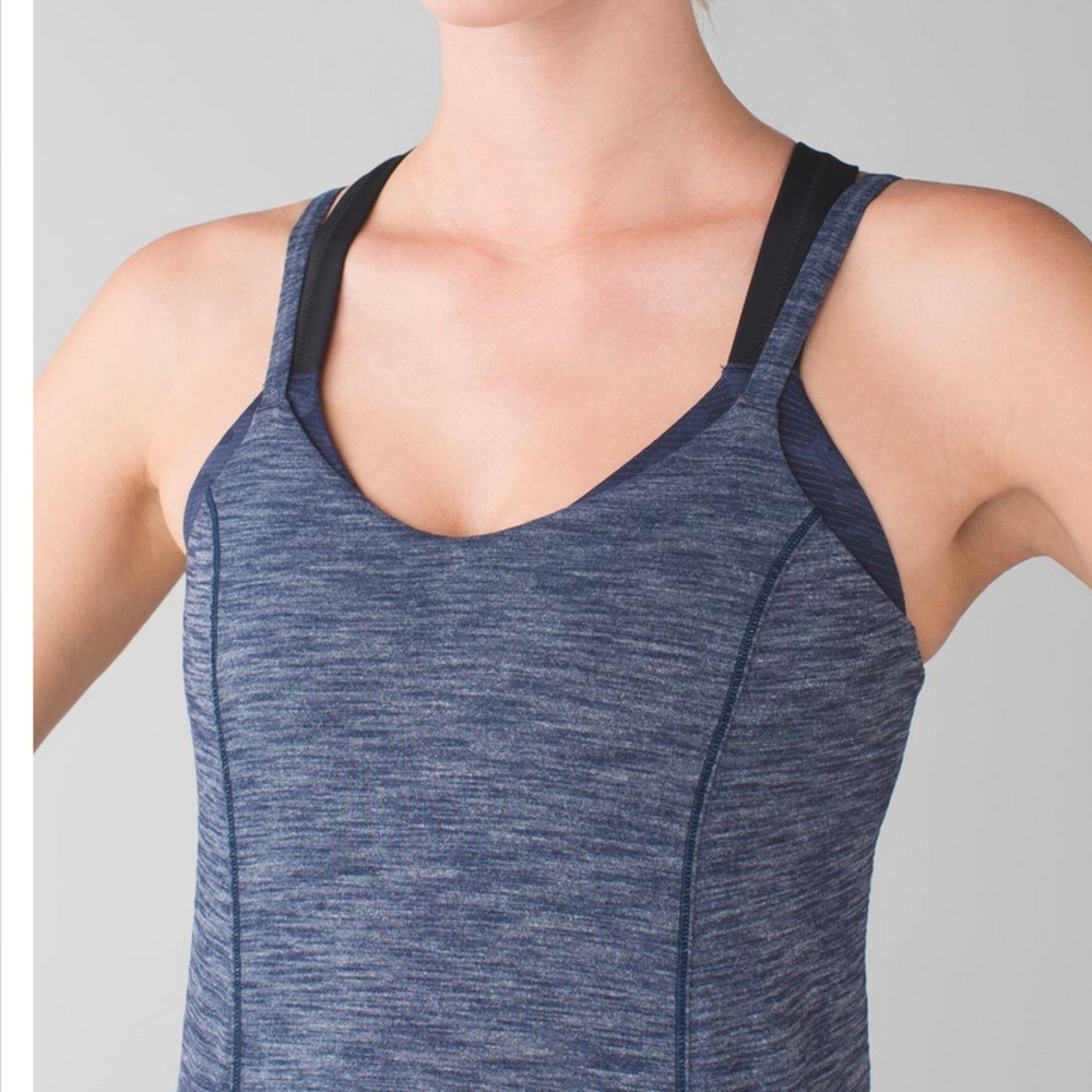 Lululemon  Run For Gold Tank - Picture 9 of 9